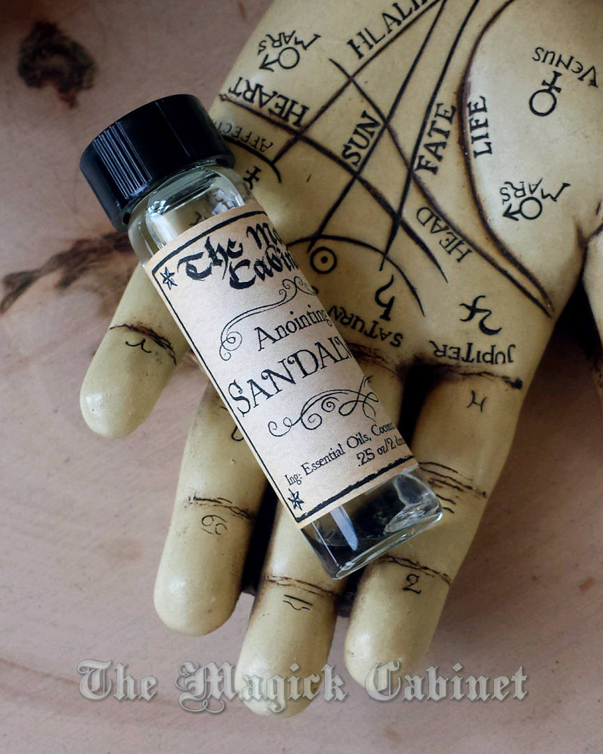 Sandalwood Anointing Oil: Ritual Magick, Meditation (.25 fl oz)