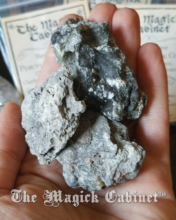 Peruvian Black Copal Resin Incense: Aromatherapy & Rituals