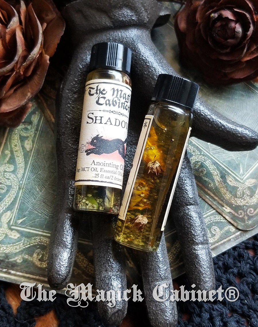 Shadows Anointing Oil: Witchcraft Invisibility Ritual, Aroma Magic Fragrance (.25 floz)