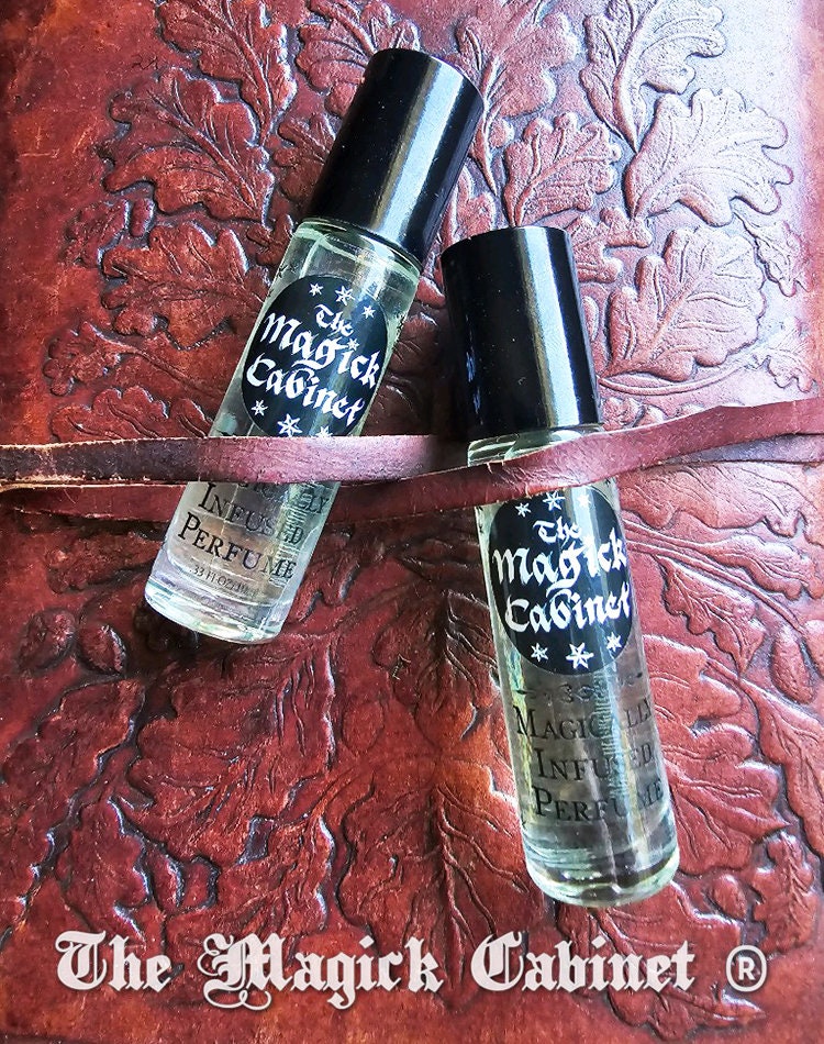 Grimoire Eau de Perfum: White Sage, Oudwood, Patchouli, Vetiver, Cedarwood and Old Leather