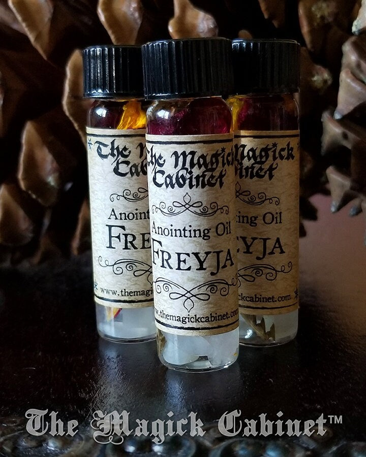 Freyja Anointing Oil: Viking Ritual for Love and Fertility (.25 fl oz)