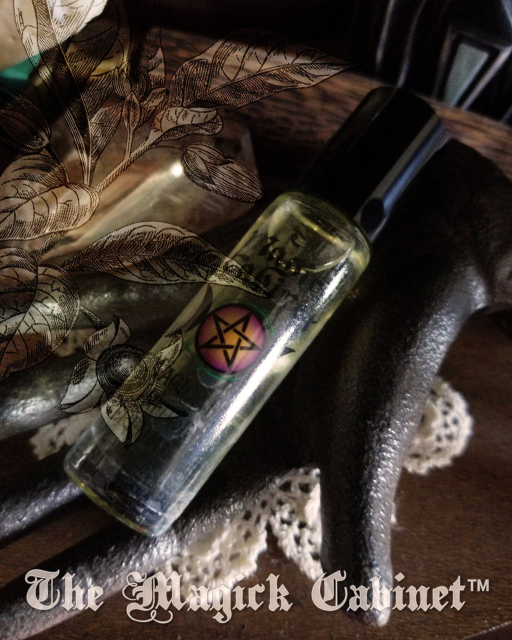 Nightshade Perfume: Labdanum, Vetiver, Cardamom, Sandalwood, Vanilla