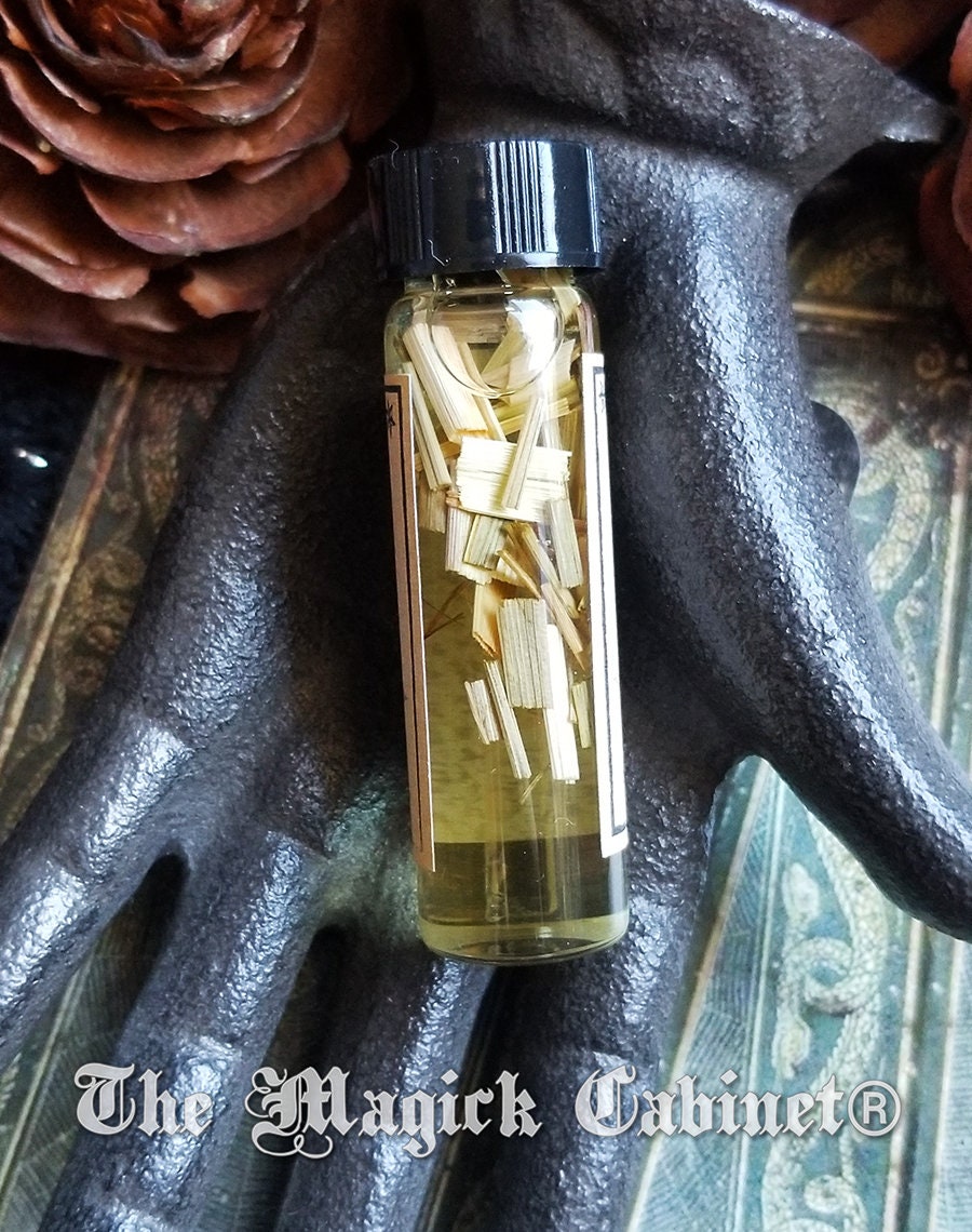 Van Van Essential Oil: Prosperity, Good Luck, Anti-Hex (.25 fl oz)