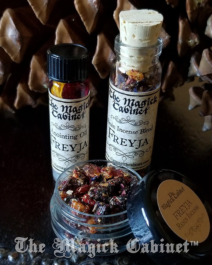 Freyja Anointing Oil: Viking Ritual for Love and Fertility (.25 fl oz)